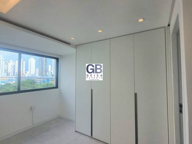 #239 - Apartamento para Venda em Recife - PE